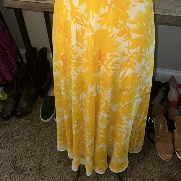 Kay Unger Evenings 100% Silk Yellow Dress EUC - Picture 3 of 8